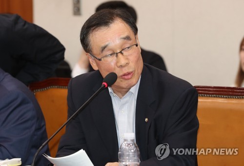질의하는 김기선 의원 (사진제공 = 연합뉴스)